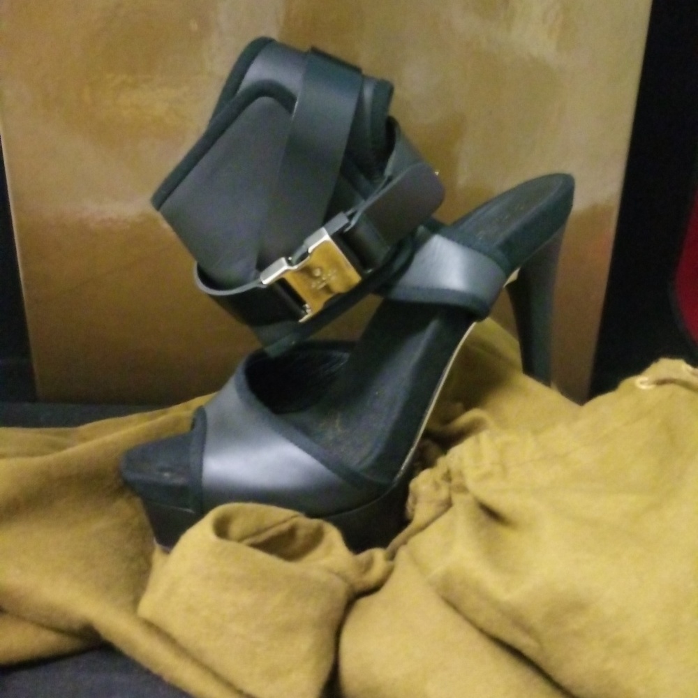 Gucci high heels